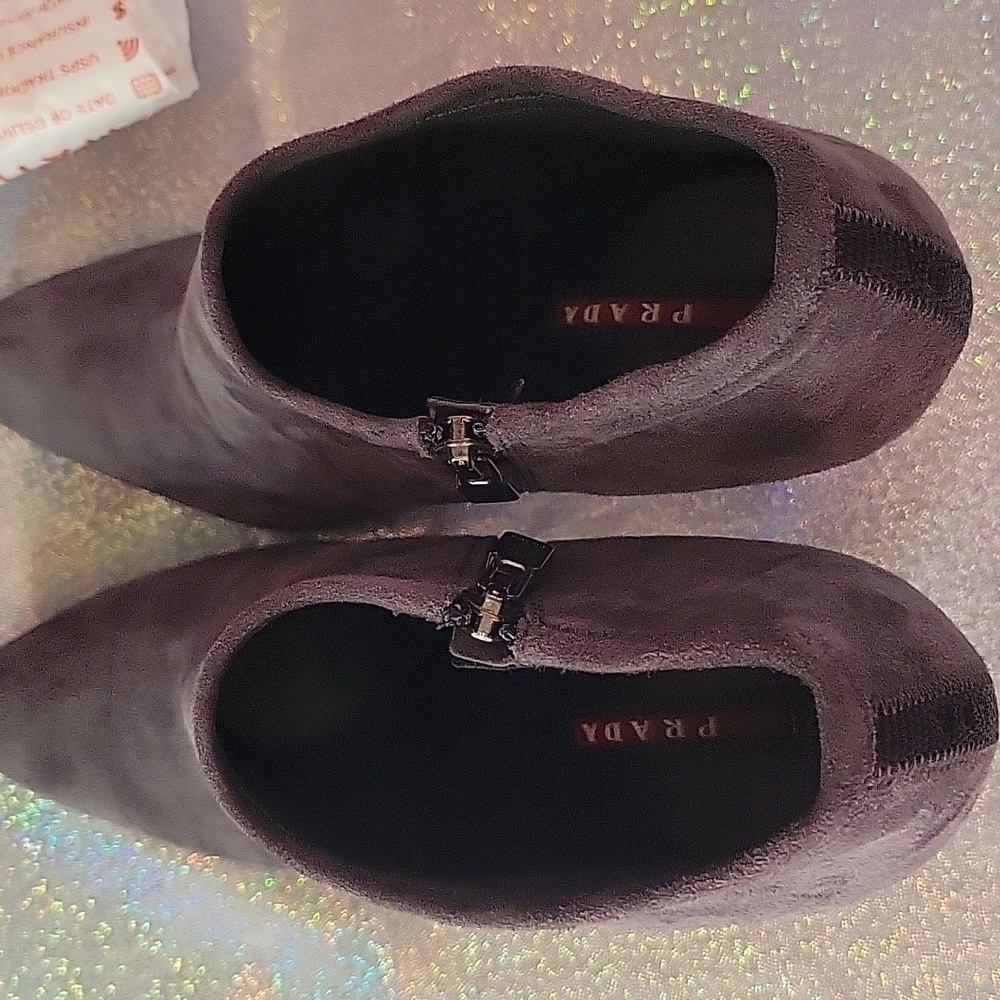 PRADA!!! flawless grey suede ankle booties leather boots - Picture 8 of 11